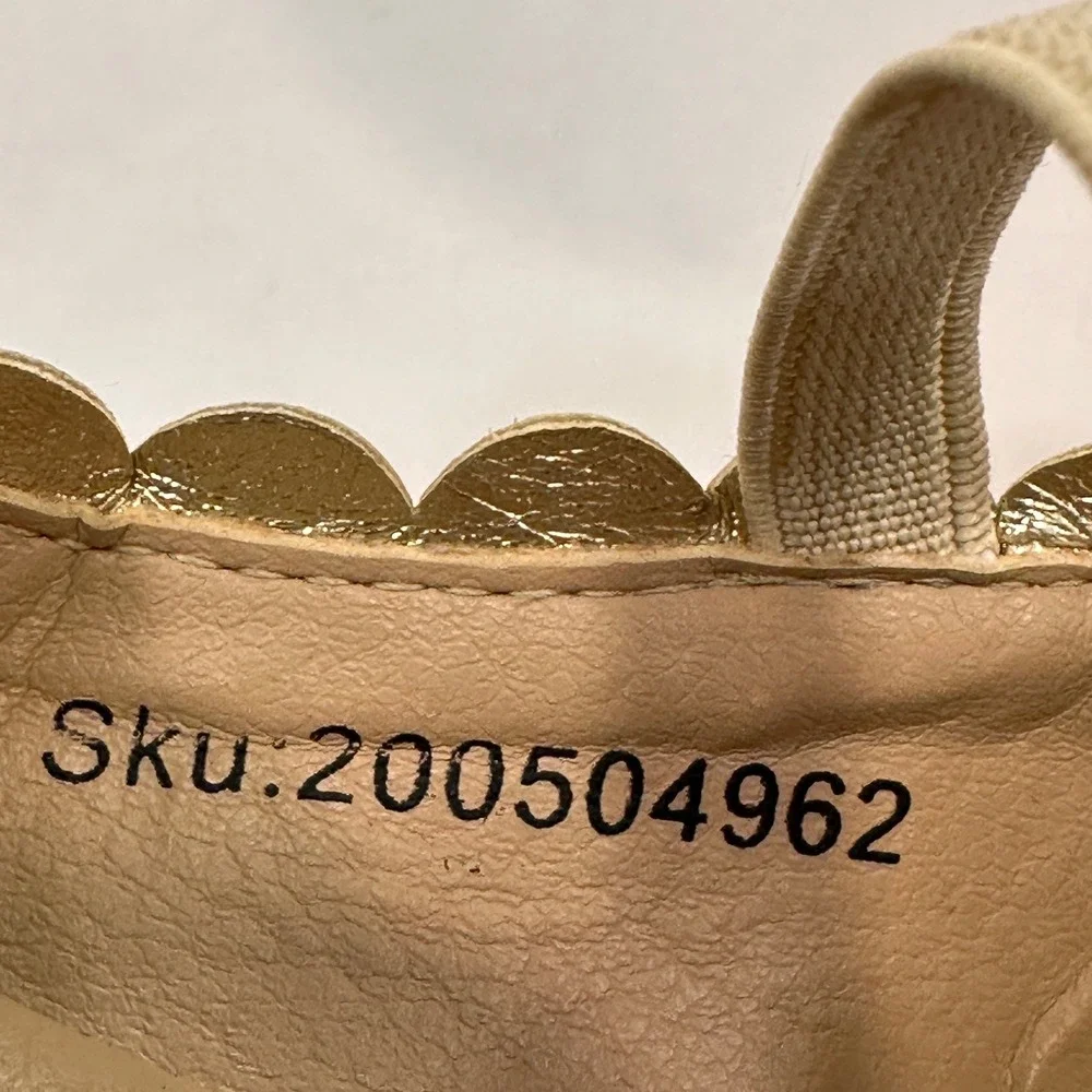 Laura Ashley Glitter‎ Scalloped Ballet Flats Kids Size 6 Gold Bow | Princesscore